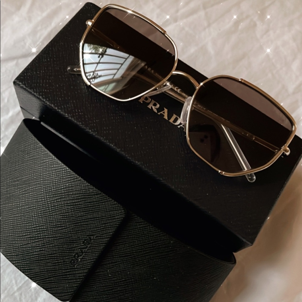 PRADA WOMEN SUNGLASSES